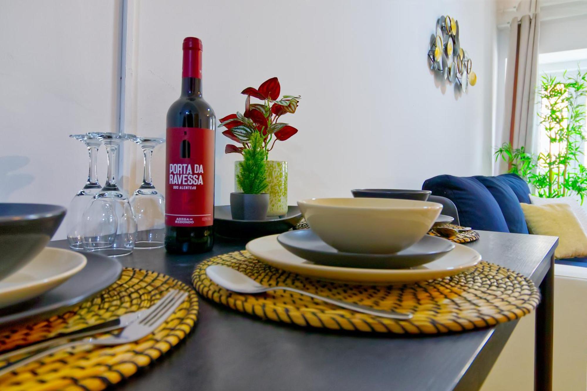 Beautiful And Spacious Flat In The Center * Lisboa