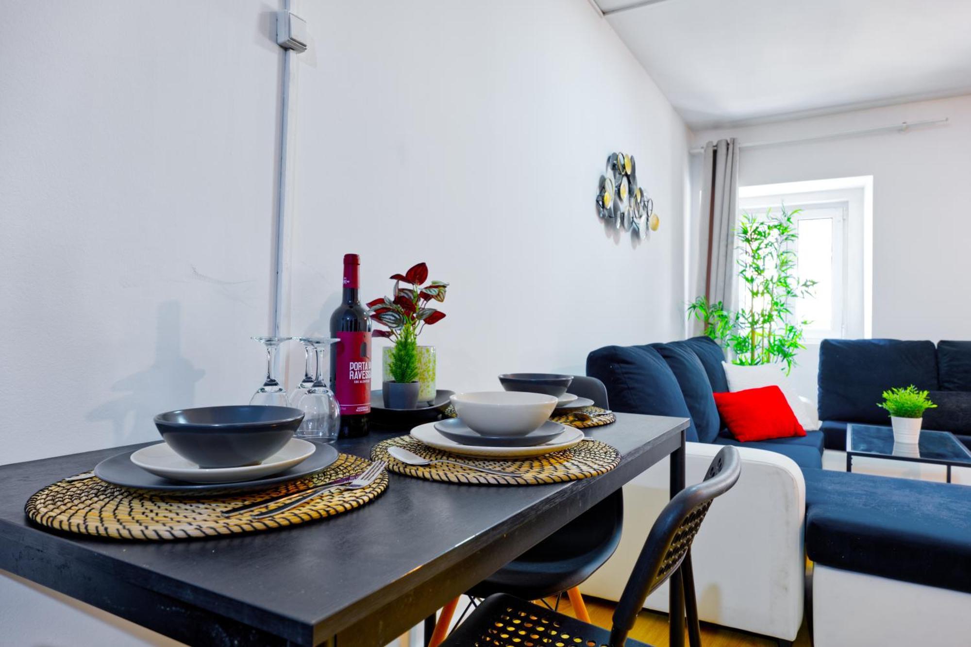 Beautiful And Spacious Flat In The Center * Lissabon