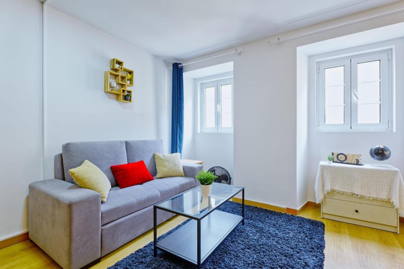 Beautiful And Spacious Flat In The Center * Lissabon