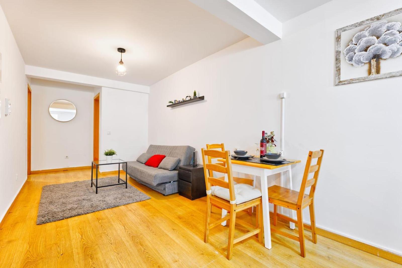 Beautiful And Spacious Flat In The Center * Lissabon