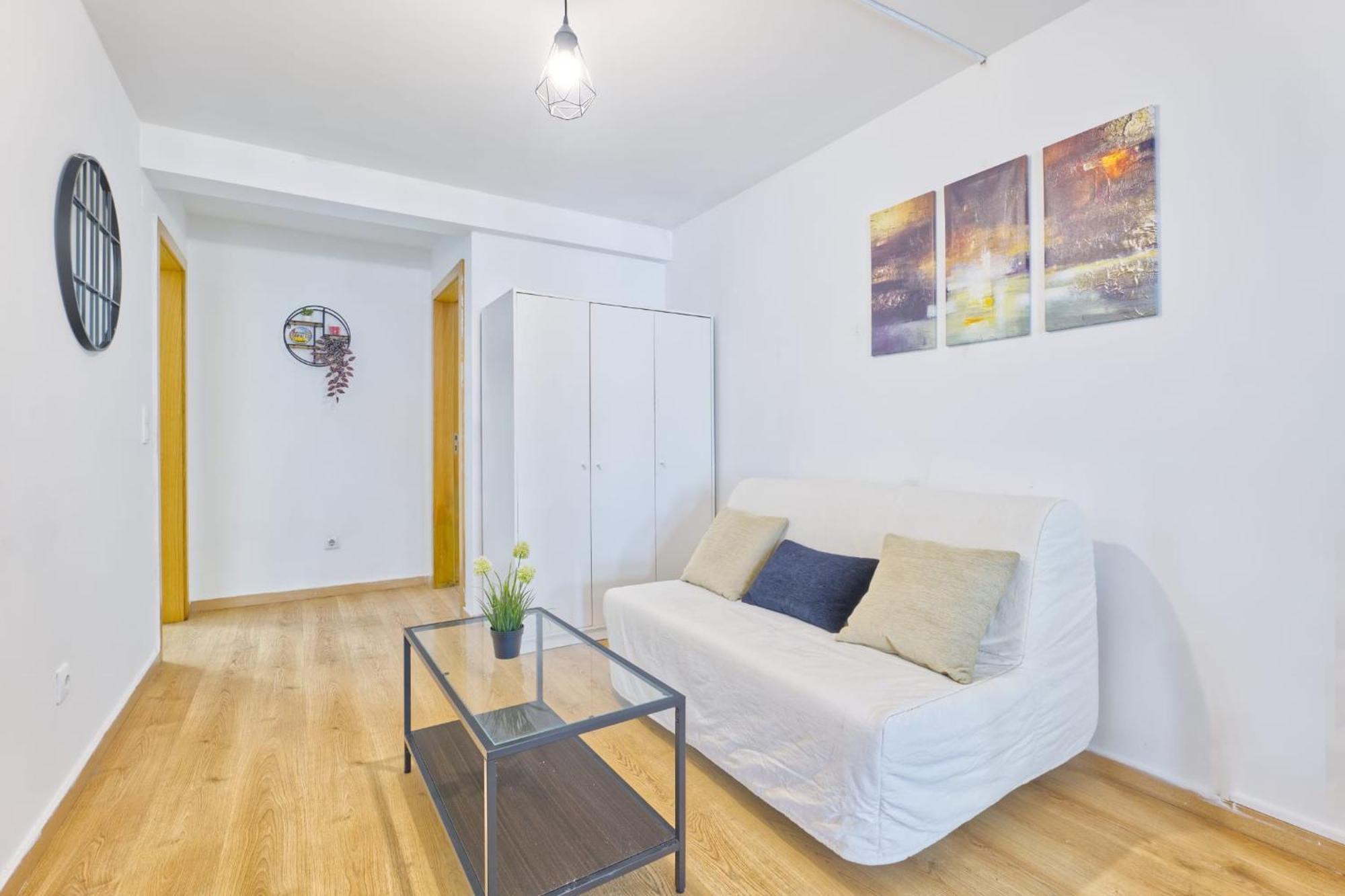 Apartment Beautiful And Spacious Flat In The Center