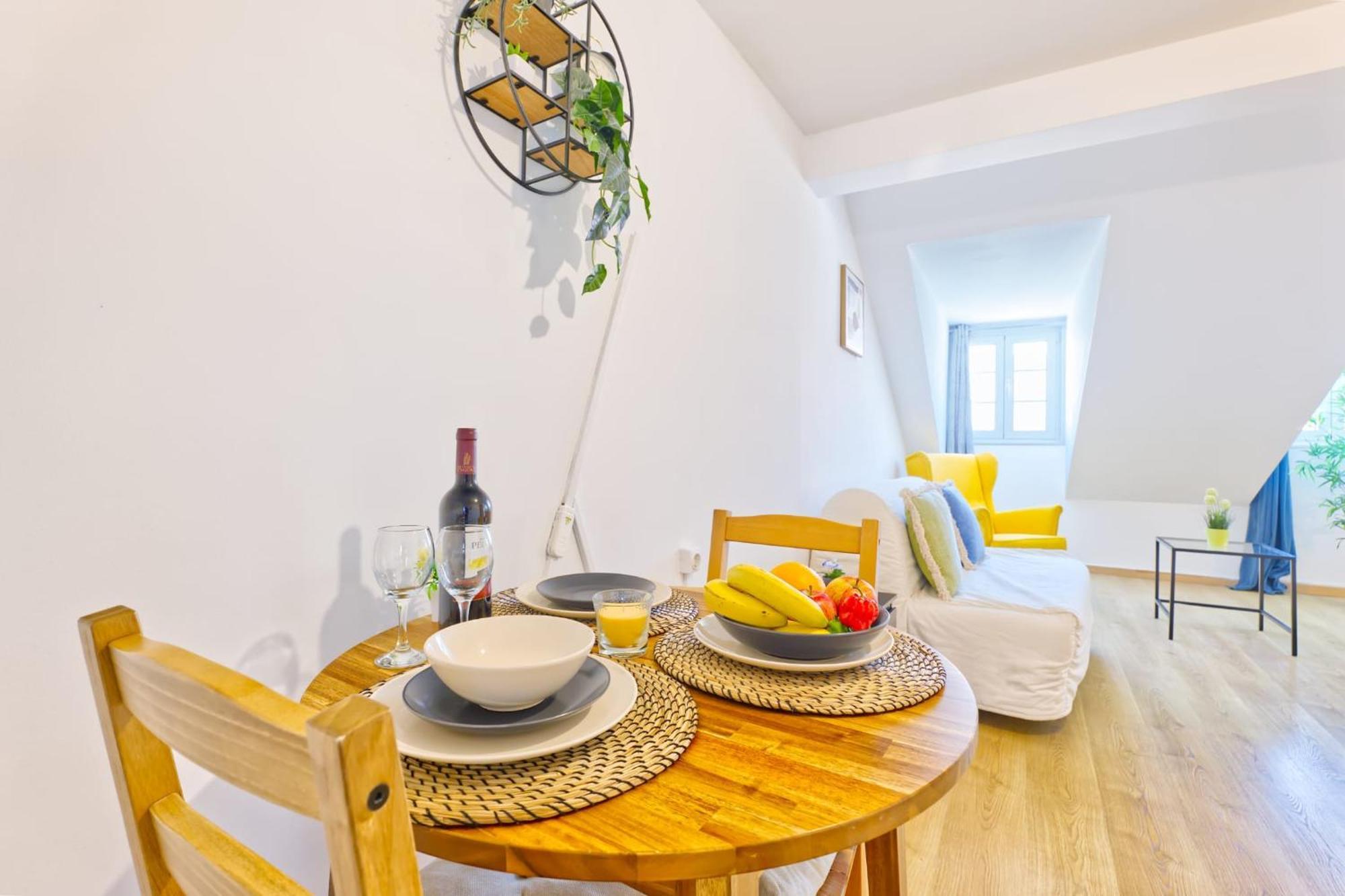 Beautiful And Spacious Flat In The Center Lissabon